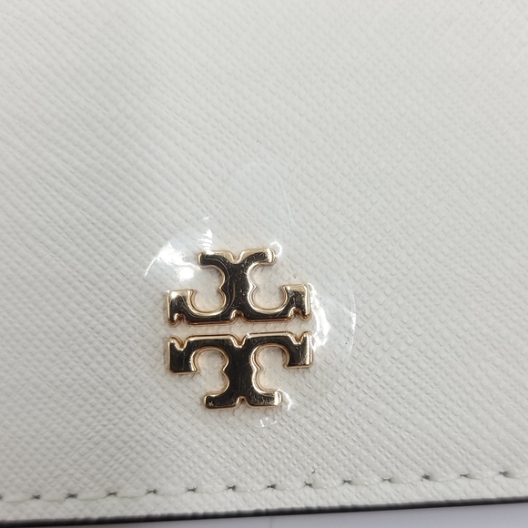 Tory Burch Emerson Chain Wallet - Picture 3 of 11